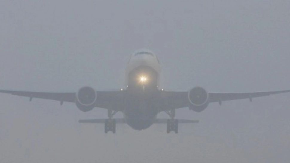 Probleme cu zborul naţionalei României! Din cauza fenomenelor meteo destinaţia a fost schimbată