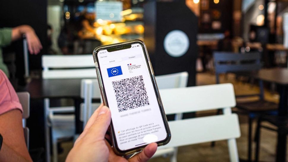 Caz incredibil! Antrenorul a demisionat după ce ar fi folosit un Certificat Verde fals