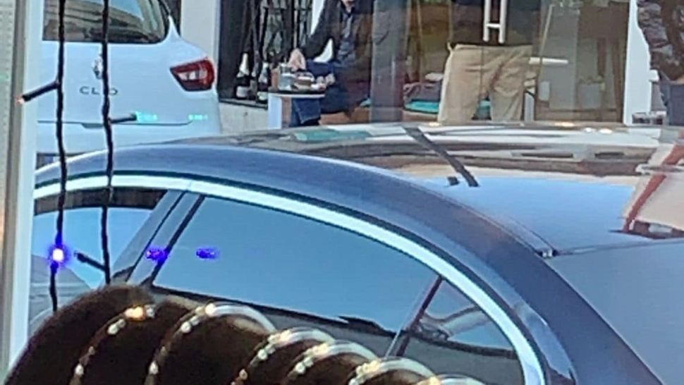 FOTO Ce făcea Florin Cîțu în timp ce liderii PSD și PNL se certau pe funcții în Parlament