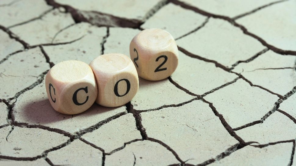 Peste jumătate dintre români cred că schimbările climatice sunt un fenomen natural, nu provocat de om