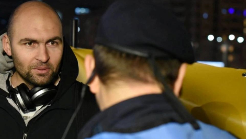 SCANDAL în fața sediului DIICOT: Susținătorii lui Cristian Dide au protestat cu ouă și făină - Se judecă ARESTAREA preventivă