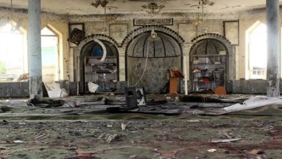 EXPLOZIE puternică într-o moschee din Afganistan! Cel puţin 3 persoane au murit şi 15 sunt rănite