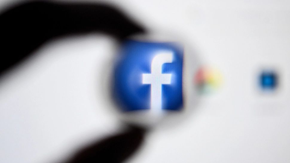 Ai grijă ce postezi pe rețelele sociale. Mulți au fost sancționați la muncă sau chiar au rămas fără job