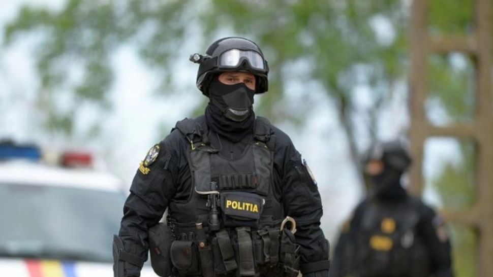 DESCINDERI în ALBA! Trei persoane sunt vizate într-un dosar penal pentru falsificarea de titluri de credit