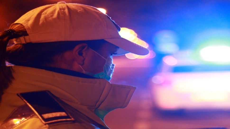 Minore VÂNDUTE pe monede de aur! Cine este femeia ACUZATĂ 