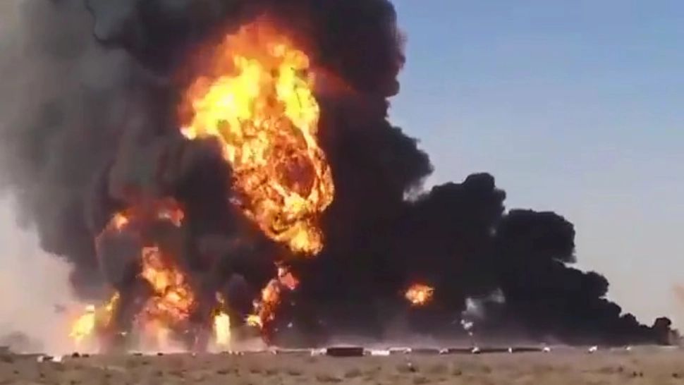 Explozie în oraşul Natanz, din Iran, unde se află o centrală nucleară. Autortățile spun că este un exerciţiu de apărare antiaeriană