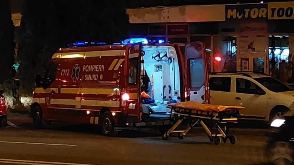 Tânără în comă după ce a căzut de la etajul 8 al unui bloc din Baia Mare 