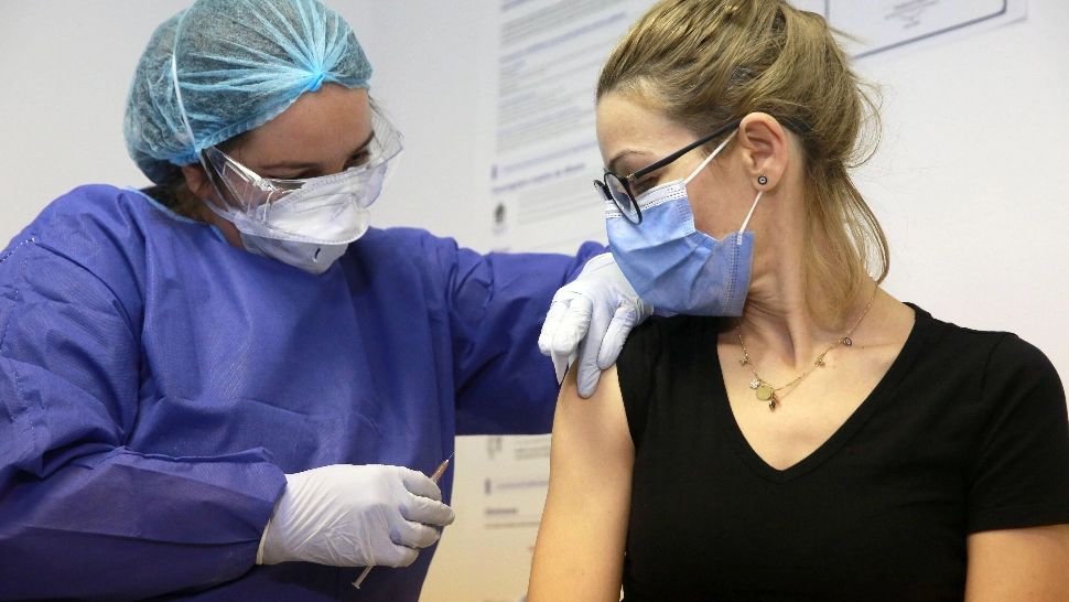 Alexandru Rafila, întrebat dacă Nicușor Dan este răcit: „E normal să dea un exemplu, e un lider al comunității"