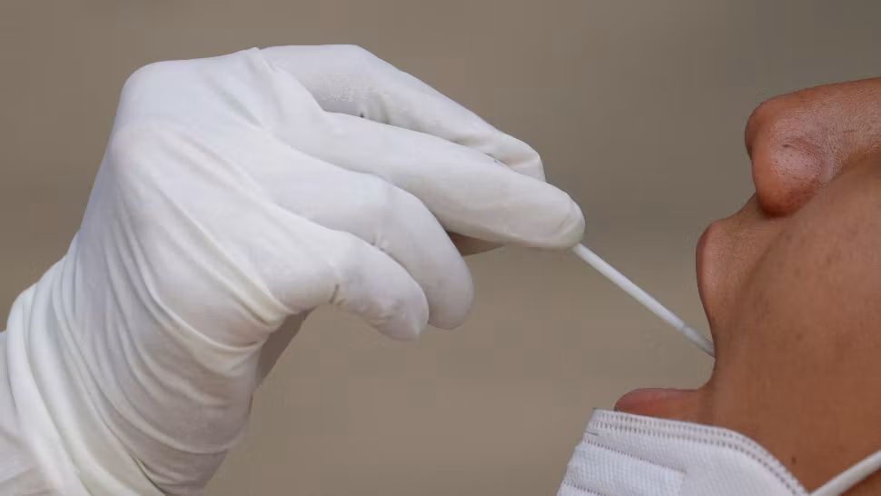 Grecia modifică de duminică condițiile de intrare în țară: testul negativ Covid-19 este OBLIGATORIU