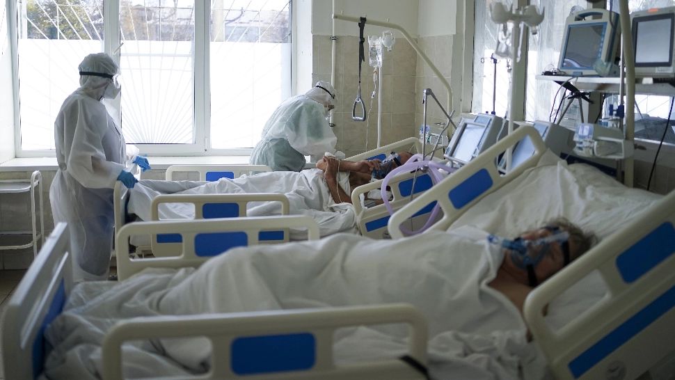 Cum se simte bărbatul adus în stare gravă la Timișoara, după ce a urmat acelaşi tratament ca Petrică Mîțu Stoian