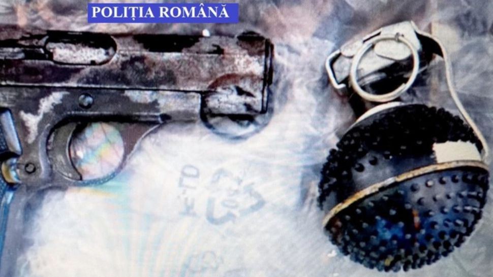 FOTO | REȚINUT pentru favorizarea INFRACTORULUI! Ce a îngropat un bărbat în grădina mamei sale