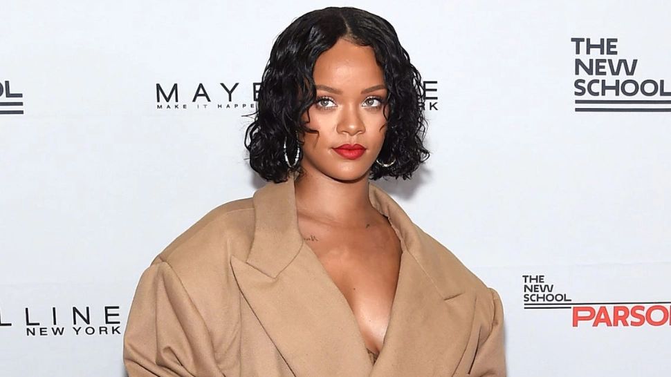 Ce mult a slăbit Rihanna! Apariție de senzație