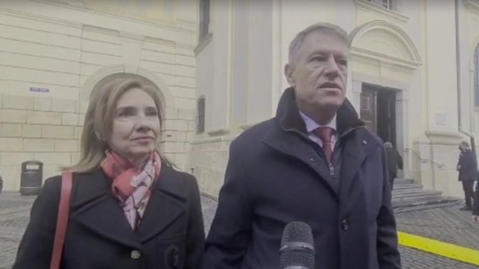 Președintele Klaus Iohannis, la slujbă, în Sibiu, în prima zi de Crăciun