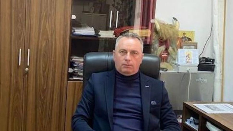 Primar din Vrancea, amendat pentru o petrecere ilegală cu angajaţii instituţiei. Cum i-a înjurat pe reporteri 