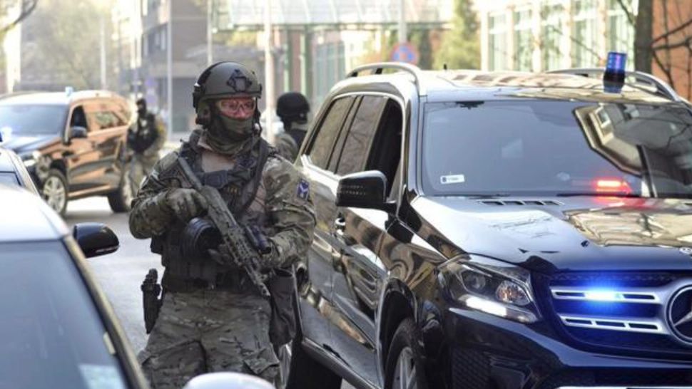 ATENTAT terorist DEJUCAT de poliția franceză. Erau plănuite atacuri de Crăciun 