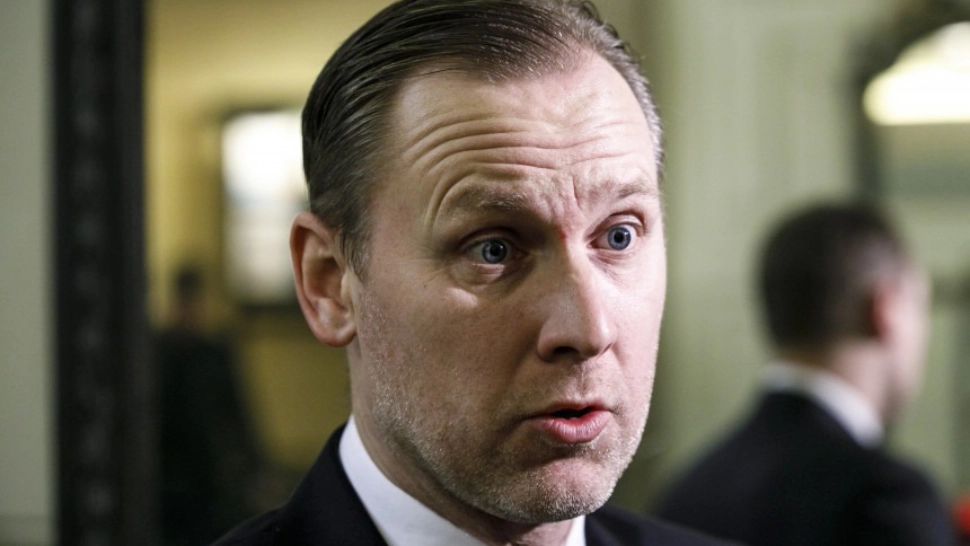  VIDEO | Un deputat a fost ARESTAT după ce a pornit o campanie ANTI-VACCINARE! În ce țară s-a întâmplat si cum a fost săltat de oamenii legii 