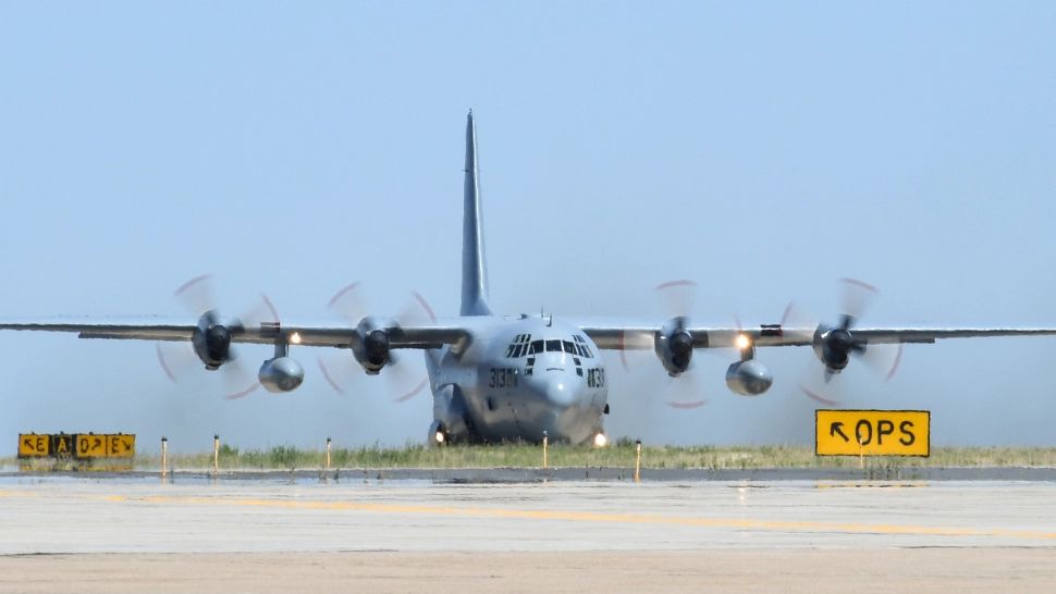 O aeronavă C-130 Hercules intră în dotarea Forţelor Aeriene Române