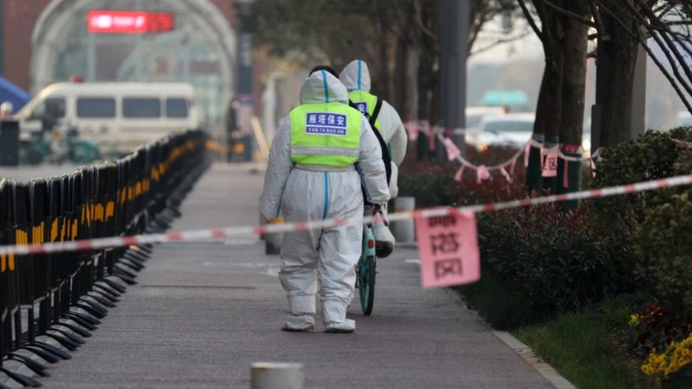 Mai multi oficiali chinezi, pedepsiti de guvern din cauza unui focar Covid-19 din orașul XIAN 