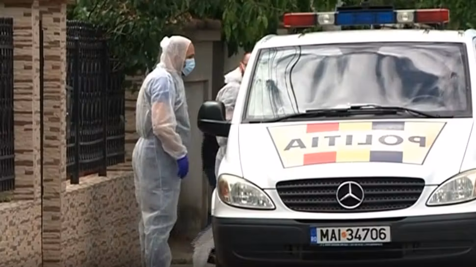 Mamă și fiică, înjunghiate în casă! INCREDIBIL cine este agresorul