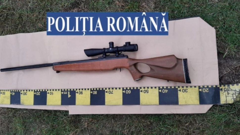 Un bărbat din Buzău și-a comandat puşcă prin curier rapid, din Ungaria. Ce a urmat