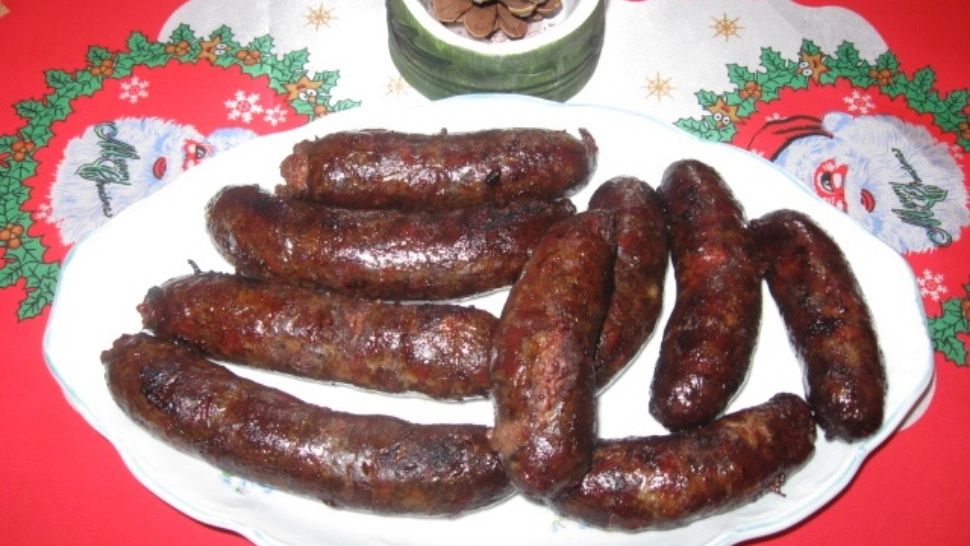 Secretul cârnaților de casă din Moldova - Foarte puțină lume știe acest lucru