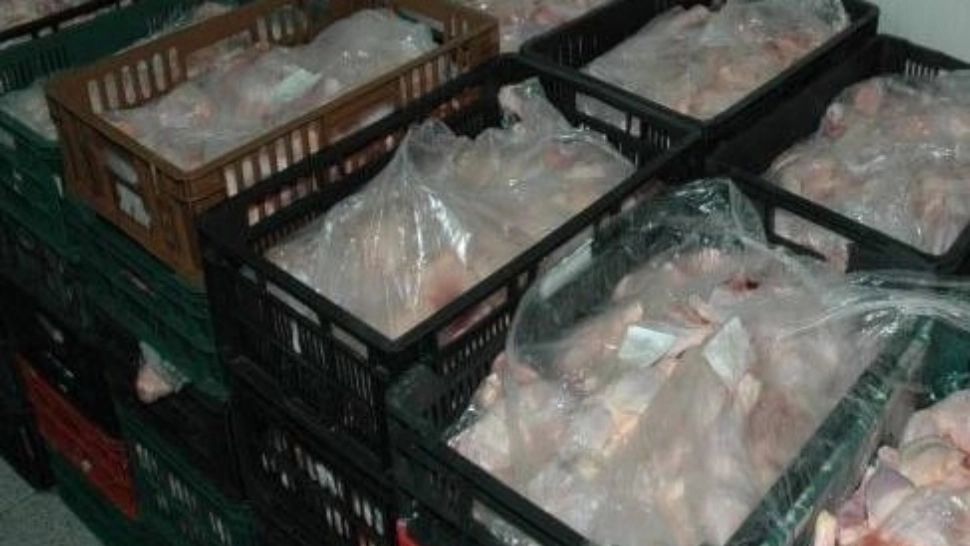 Alertă alimentară în magazine din TOATĂ ȚARA: 12 tone de produse din Polonia contaminate cu Salmonella, RETRASE de la raft