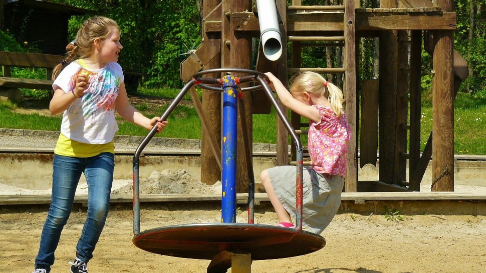 Locurile de joacă din Alexandria, disponibile doar cu certificatul verde pentru copiii de peste 12 ani