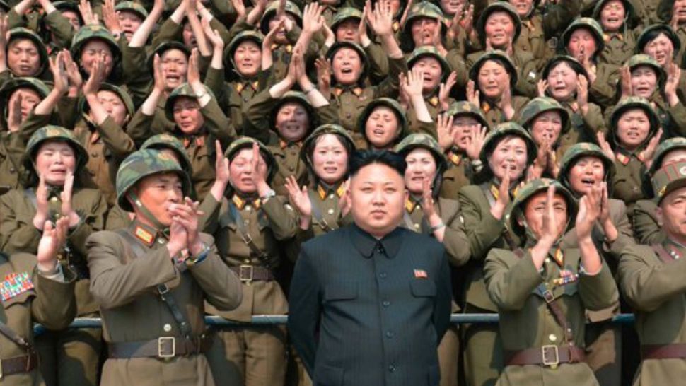 În COREEA de NORD oamenii nu au voie să râdă timp de 11 zile. Mai mult, consumul de alcool este interzis. Care este motivul