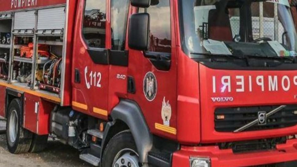 Autobuz de transport persoane, în flăcări, în municipiul Sibiu! Pasagerii s-au autoevacuat