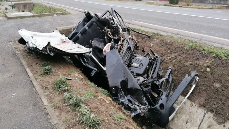 Impact VIOLENT în județul Sălaj: 3 persoane au ajuns la spital. Una dintre mașini, de NERECUNOSCUT