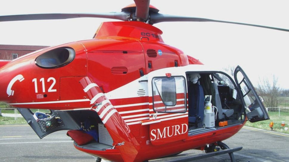 Elicopterul SMURD, intervenție de urgență! Un copil a fost grav rănit din cauza unei PETARDE