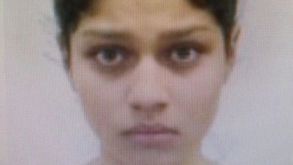 Adolescentă de 16 ani, căutată de POLIȚIE: a furat banii părinților și nu s-a mai întors acasă