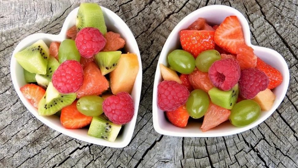 Ce se întâmplă în organismul tău când mănânci fructe pe stomacul gol