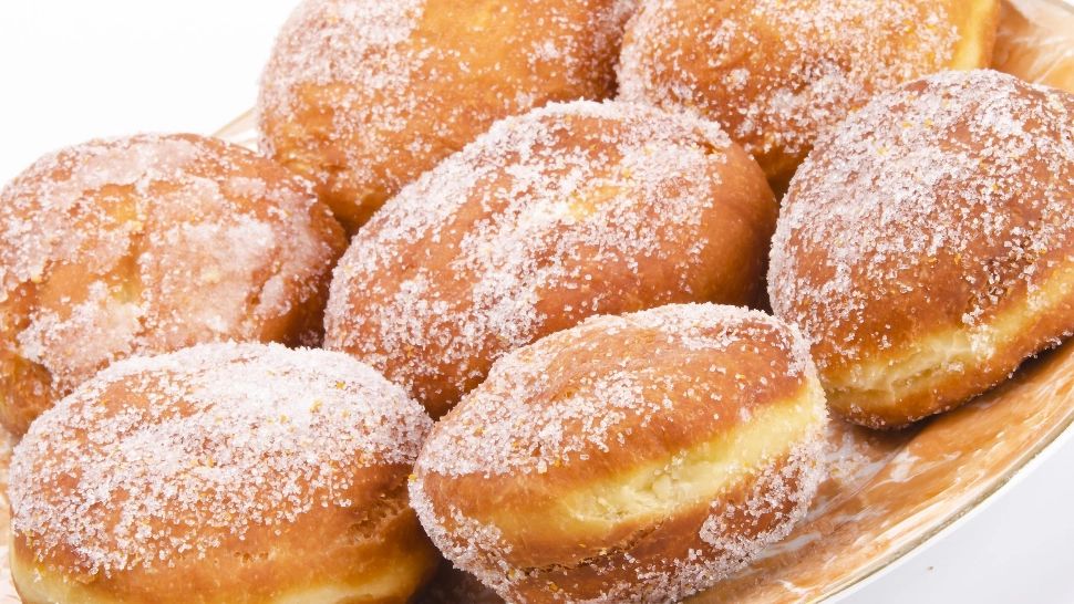 Gogoșile mânăstirești - cea mai veche rețetă din România. Simple și delicioase, ți se topesc în gură!