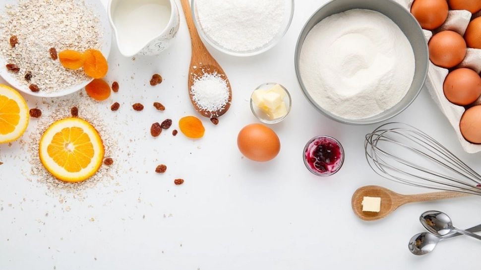 Ingredientul OTRĂVITOR pe care toate gospodinele îl pun în prăjituri