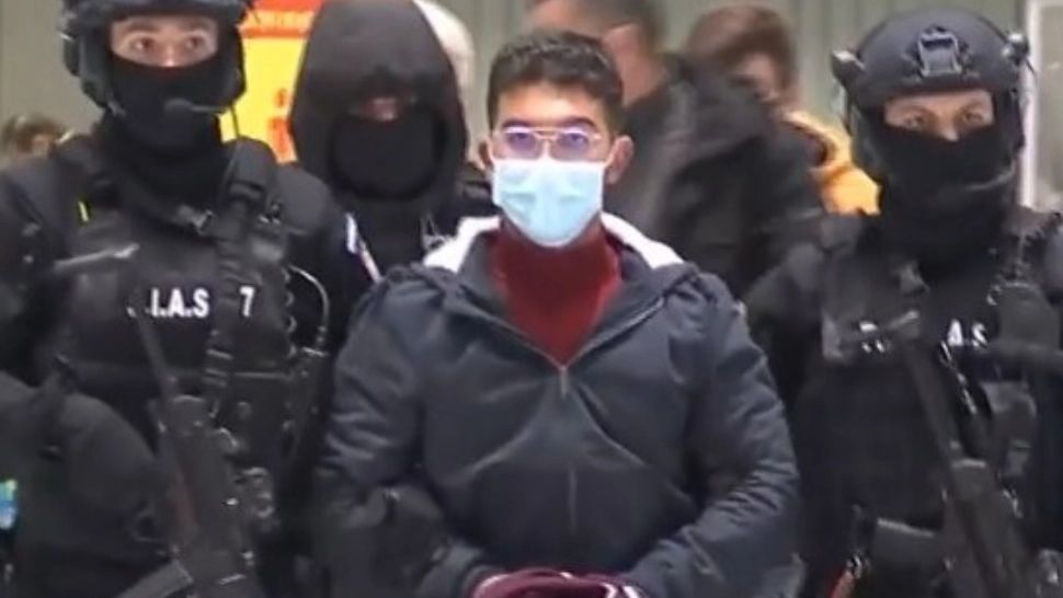 FOTO&VIDEO Suspectul crimei duble de la Iași, adus din Italia în România - Când va fi audiat marocanul