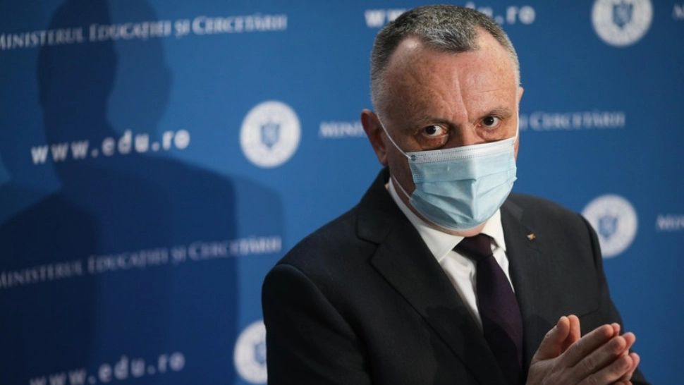 Cîmpeanu, despre petiția privind extinderea vacanței de iarnă pentru elevi: Pierderile trebuie recuperate prin cursuri, nu vacanță