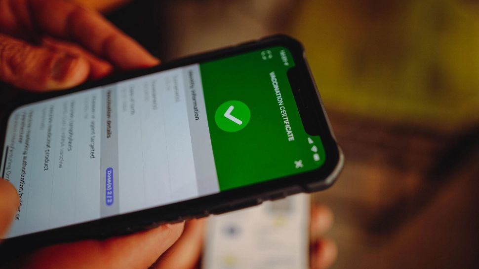 Dr. Adrian Marinescu, anunț important despre valabilitatea certificatului verde. Ce se va întâmpla cu cei vaccinaţi