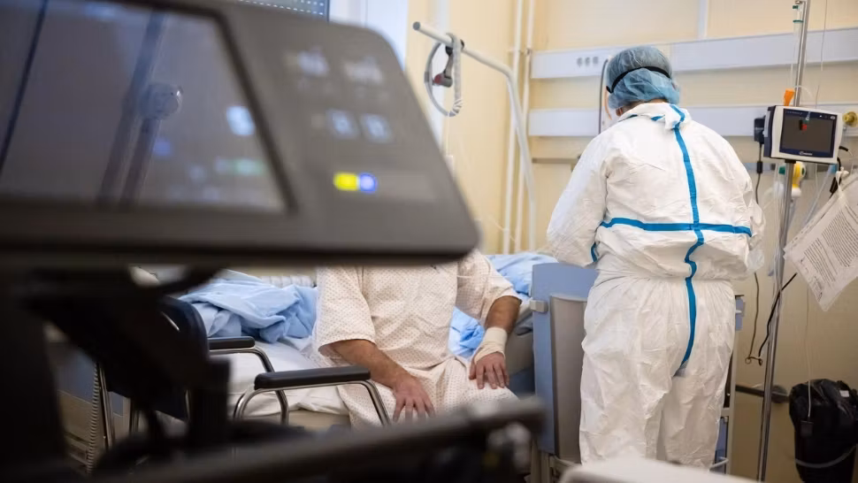 Românii cu forme grave COVID-19, mai mulți în spitale - Peste jumătate din paturile ATI din țară, OCUPATE