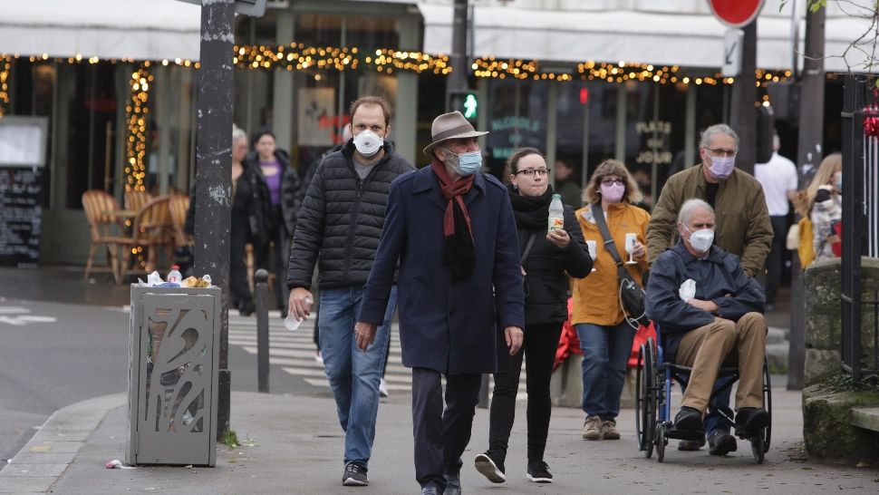 Franța, măturată de tsunami-ul COVID. Record absolut de infectări