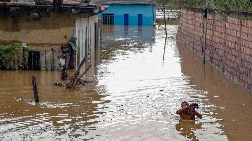 Inundațiile au făcut ravagii în Italia. Cel puțin 10 oameni au murit în urma potopului - VIDEO
