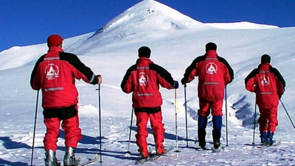 Risc de avalanșă în munți. Salvamont, sfaturi pentru turiști 