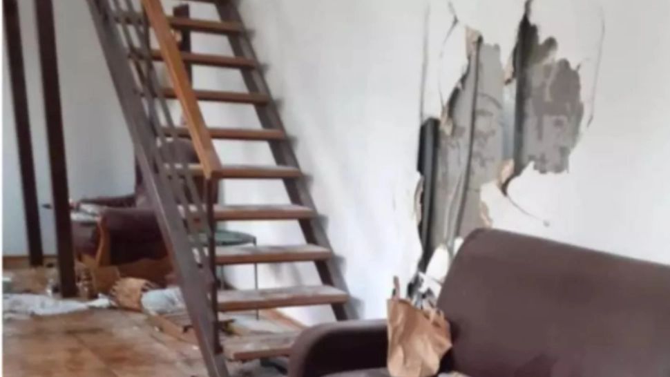 Tinerii care au DISTRUS o pensiune din Capitală, în noaptea de Revelion, duși la AUDIERI: Printre ei se află și MINORI