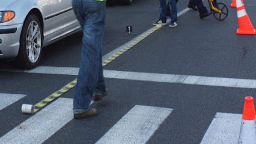 Copil lovit pe trecerea de pietoni. Șoferul a fugit de la locul accidentului