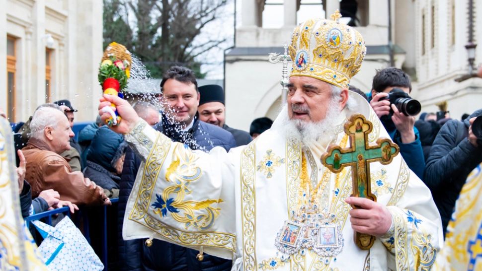 Patriarhia Română demontează acuzațiile: Biserica nu e scutită de taxe și impozite și e cel mai mare filantrop al țării