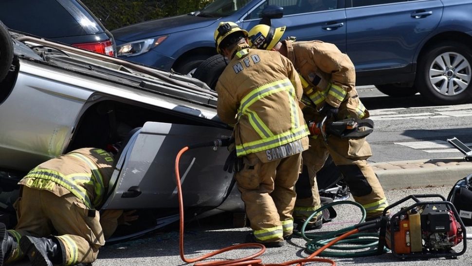 Accident cu două victime, în jud. Neamț: șoferul era beat și avea permisul suspendat