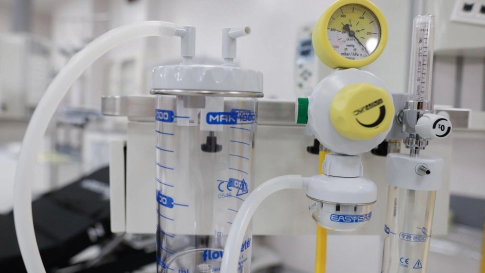 Creștere ACCELERATĂ a numărului internărilor COVID: Câte paturi ATI sunt libere la nivelul întregii țări 