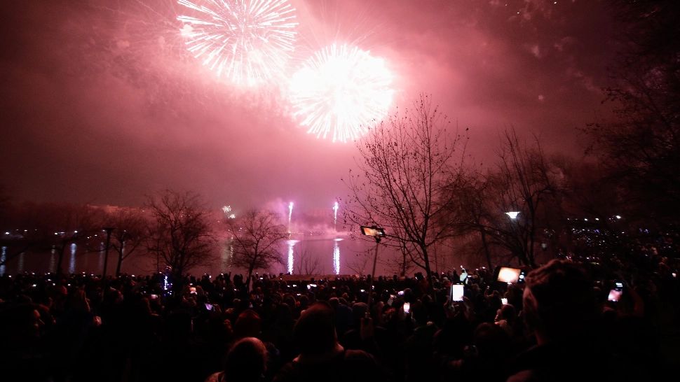 Artificiile de sărbători, dezastru pentru mediu și animale - Anunțul făcut de Agenția Națională pentru Protecția Mediului