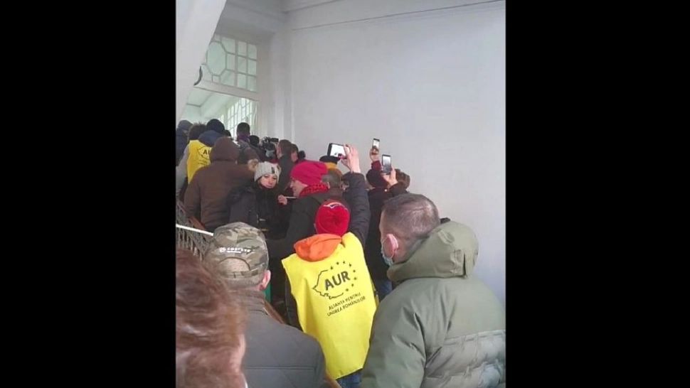 VIDEO Scandal la Primăria Timișoara, cu liderul AUR George Simion în prim-plan