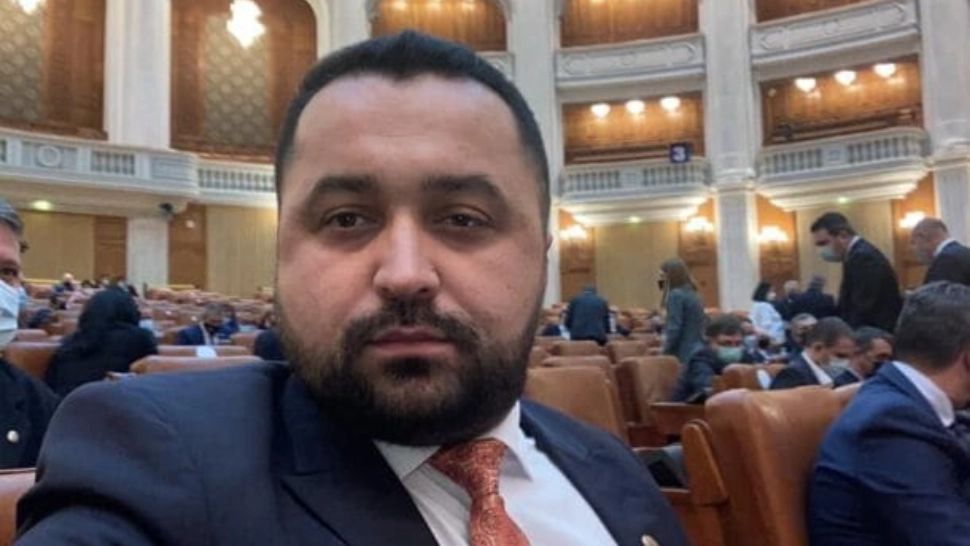 Ce propune un deputat AUR, în contextul crizei din Ucraina. Bărbații chemați la arme, podurile minate